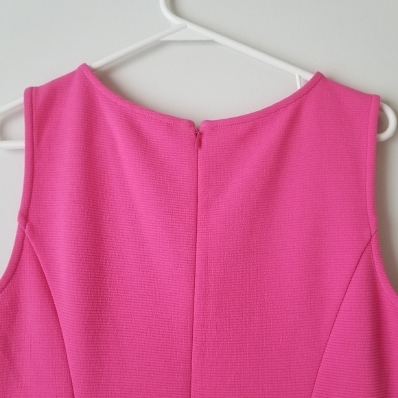 Crown & Ivy Hot Pink and Teal Embroidered V Neck Sleeveless Shift Dress Size S - Picture 2 of 10